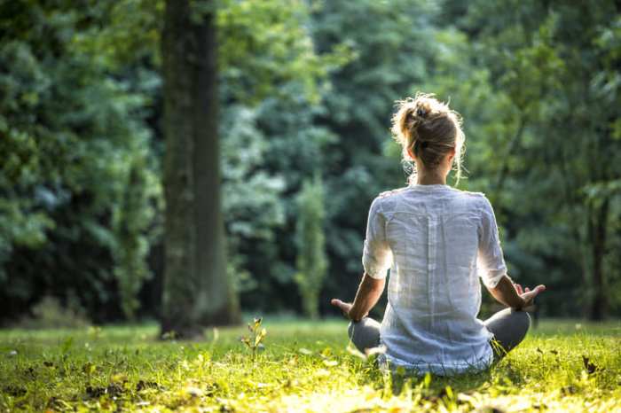 10 Ways to Use Meditation for Self-Reflection
