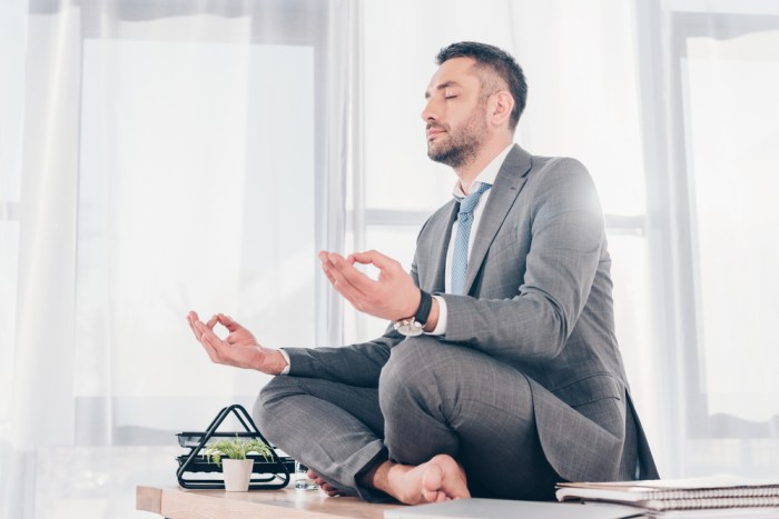 10 Tips for Incorporating Meditation Into Work